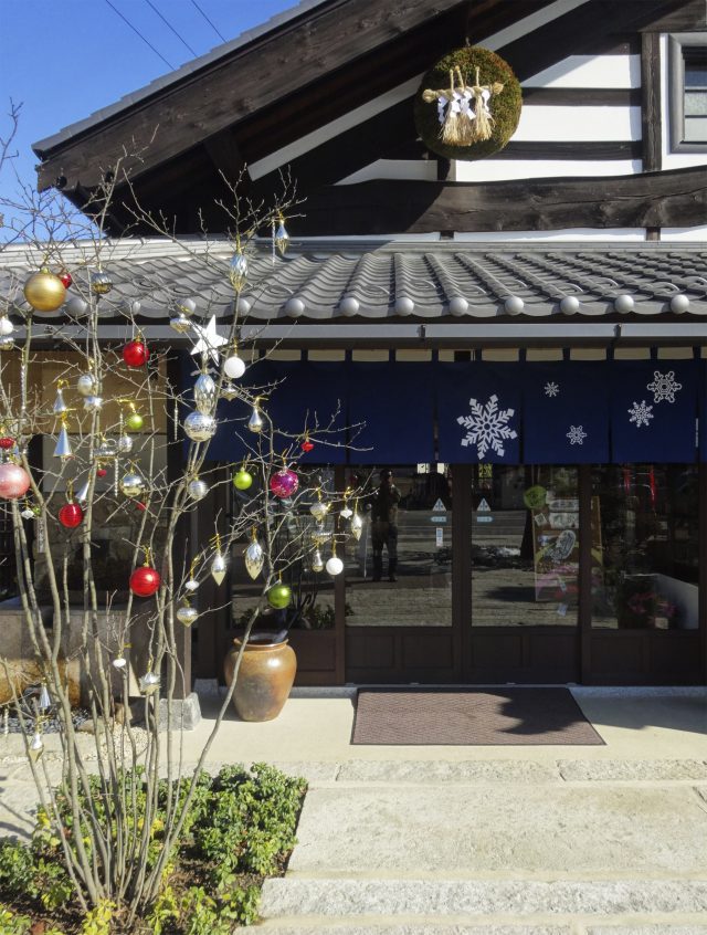長野県北安曇郡池田町の花紋大雪渓のクリスマスモード