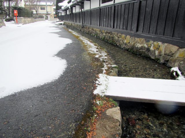 川上恵一の故郷の長野県塩尻市の雪景色
