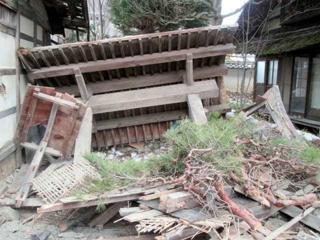 長野県松本市の本棟造りの解体（もったいない）