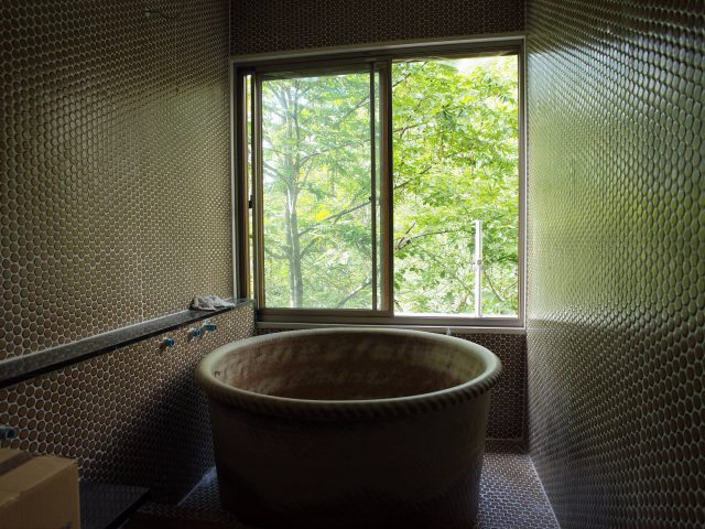 志賀高原の温泉旅館の増築の浴室