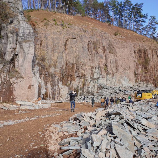 長野県 鉄平石の採石場を見学
